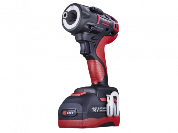 M7 SKRUVDRAGARE 2 X 18V 5.0AH & 1 LADDARE